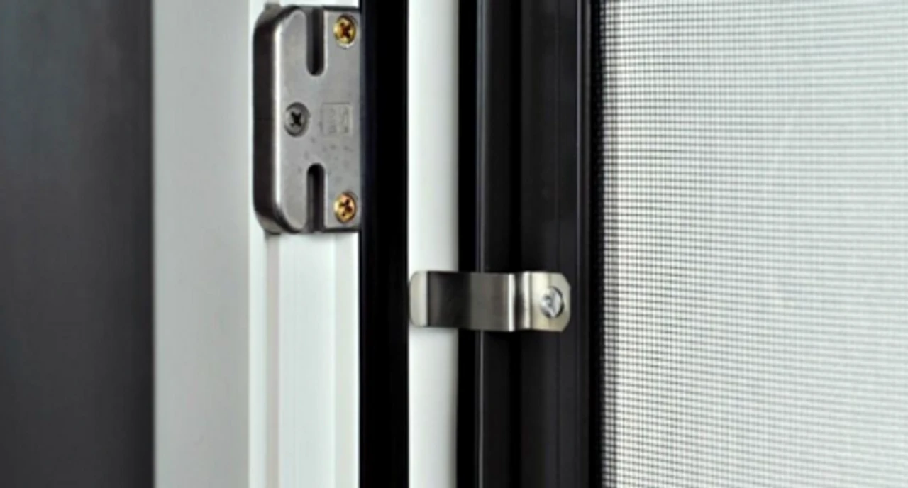 Tilt And Turn Window Screens – Measure Excludes Lip 5 Tilt And Turn Window Screens – Measure Excludes Lip - Image 3
