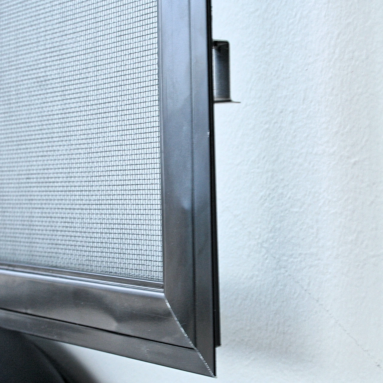 Tilt And Turn Window Screens – Measure Excludes Lip 14 Tilt And Turn Window Screens – Measure Excludes Lip - Image 12